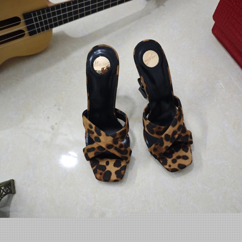 Y*L high heels